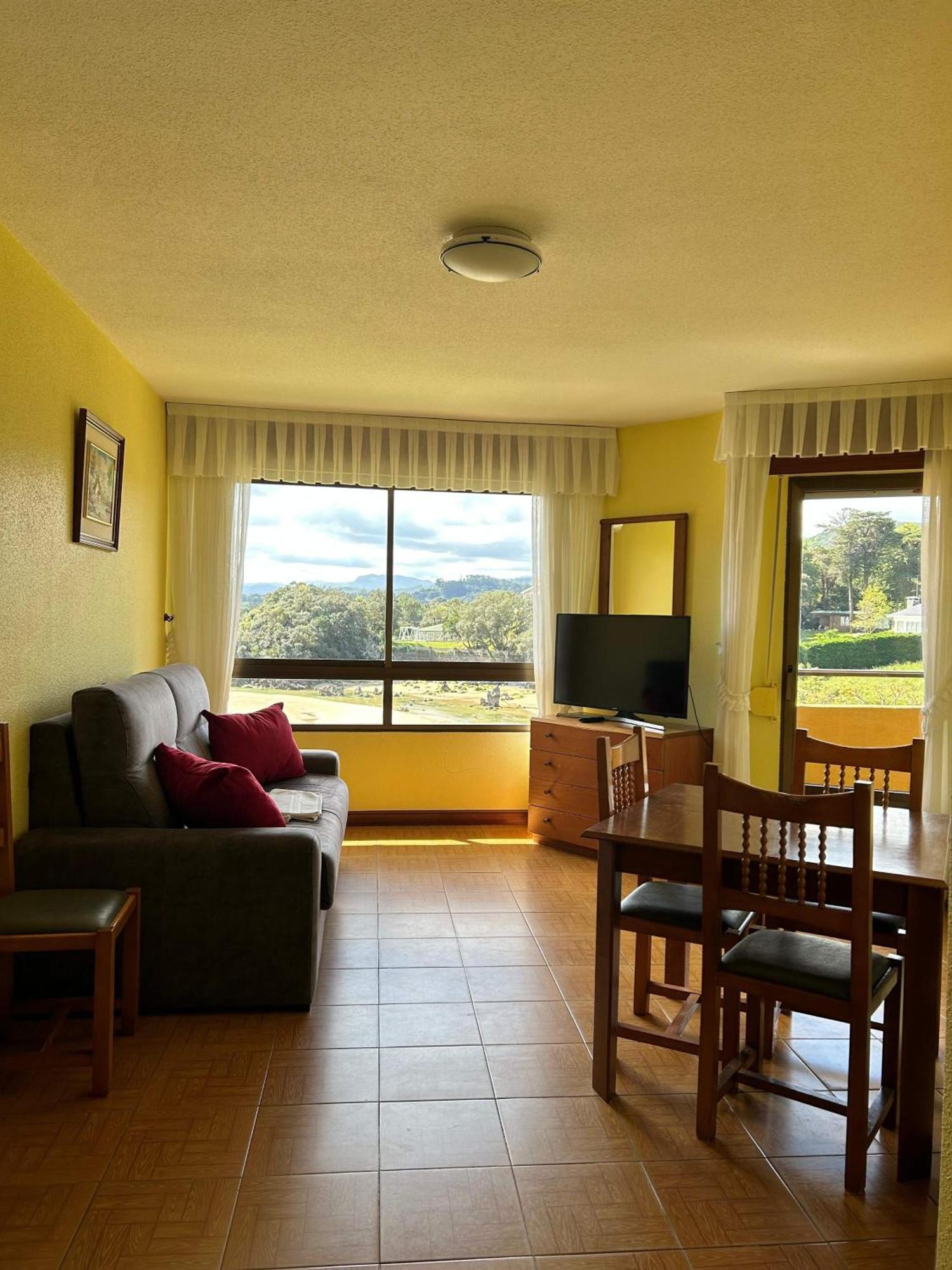 Apartamentos De La Hoz Isla Exterior photo